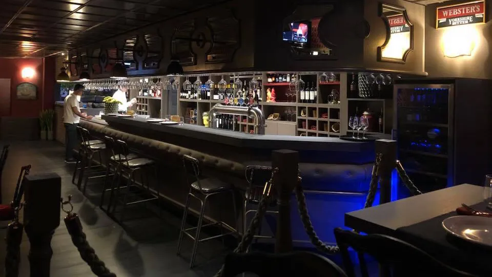 Talking in Town_Gravina in Puglia_slider_image_1