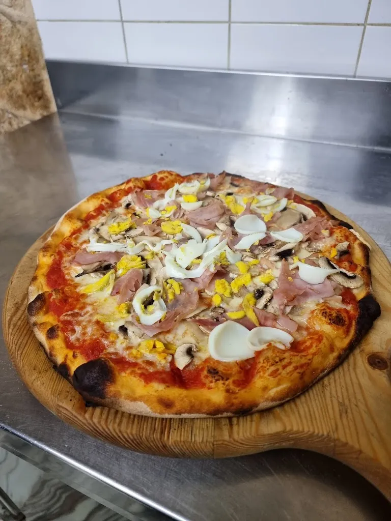 Al Metro Pizza_Francofonte_slider_image_2