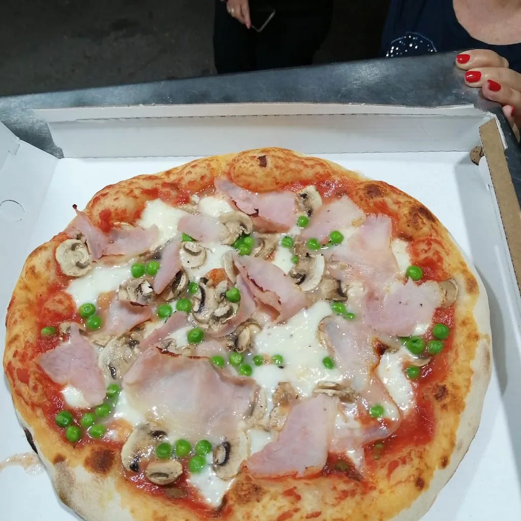 Food truck Monica restaurant in Francofonte