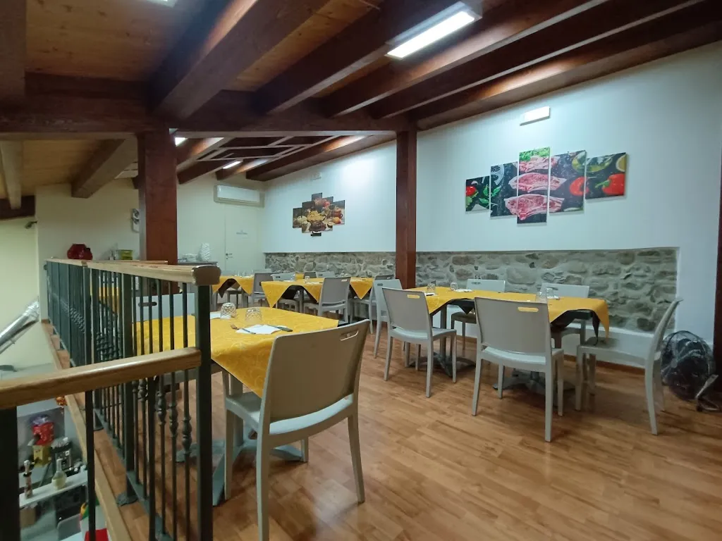 Sotto Sopra da Luchino_Furnari_slider_image_1