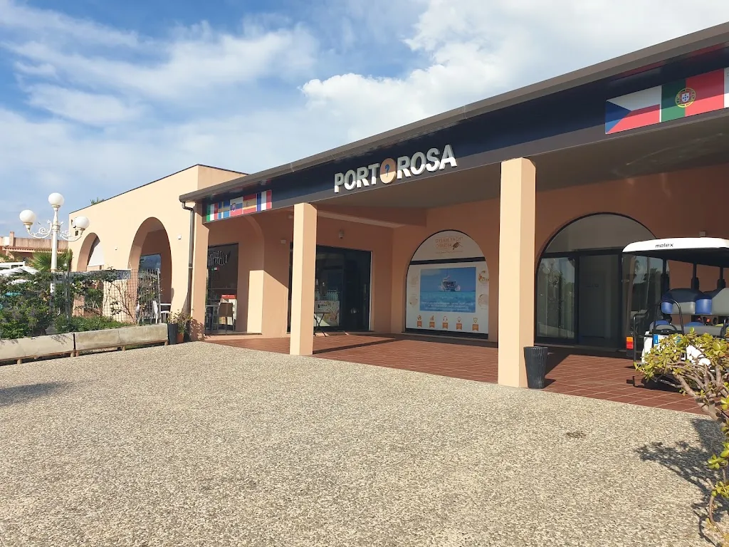 Zammù restaurant in Furnari