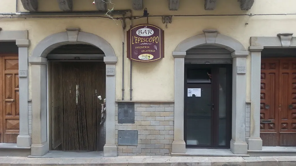 Bar L'Episcopo restaurant in Gagliano Castelferrato