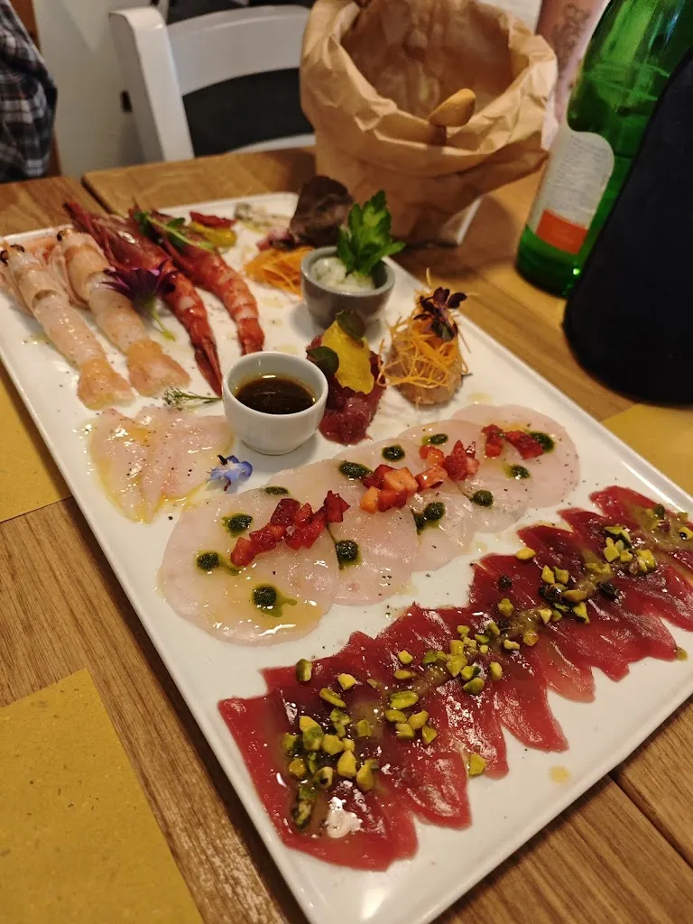 Carina Brachtl_Quello Che C’è C’è... Ristorantemediterraneo sull’isola dal 2004_Favignana_review