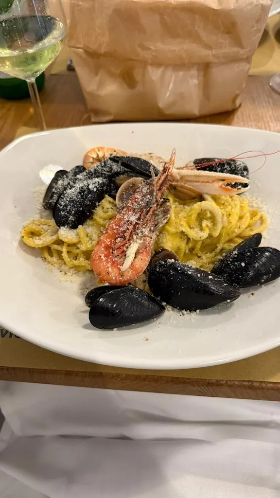 Rodolfo Ferreira_Quello Che C’è C’è... Ristorantemediterraneo sull’isola dal 2004_Favignana_review