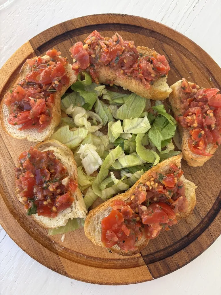 Victoria Carr_Cala Cala Sicilian Pokè_Favignana_review