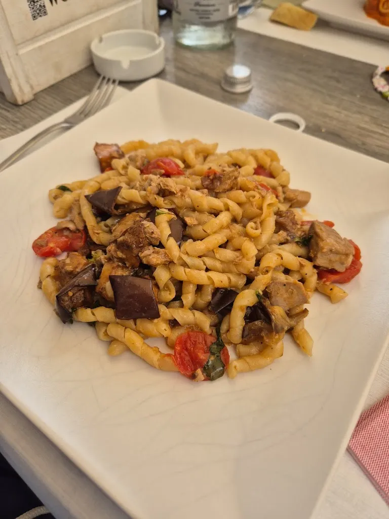 Giacomo Porcile_Calabianca_Favignana_review