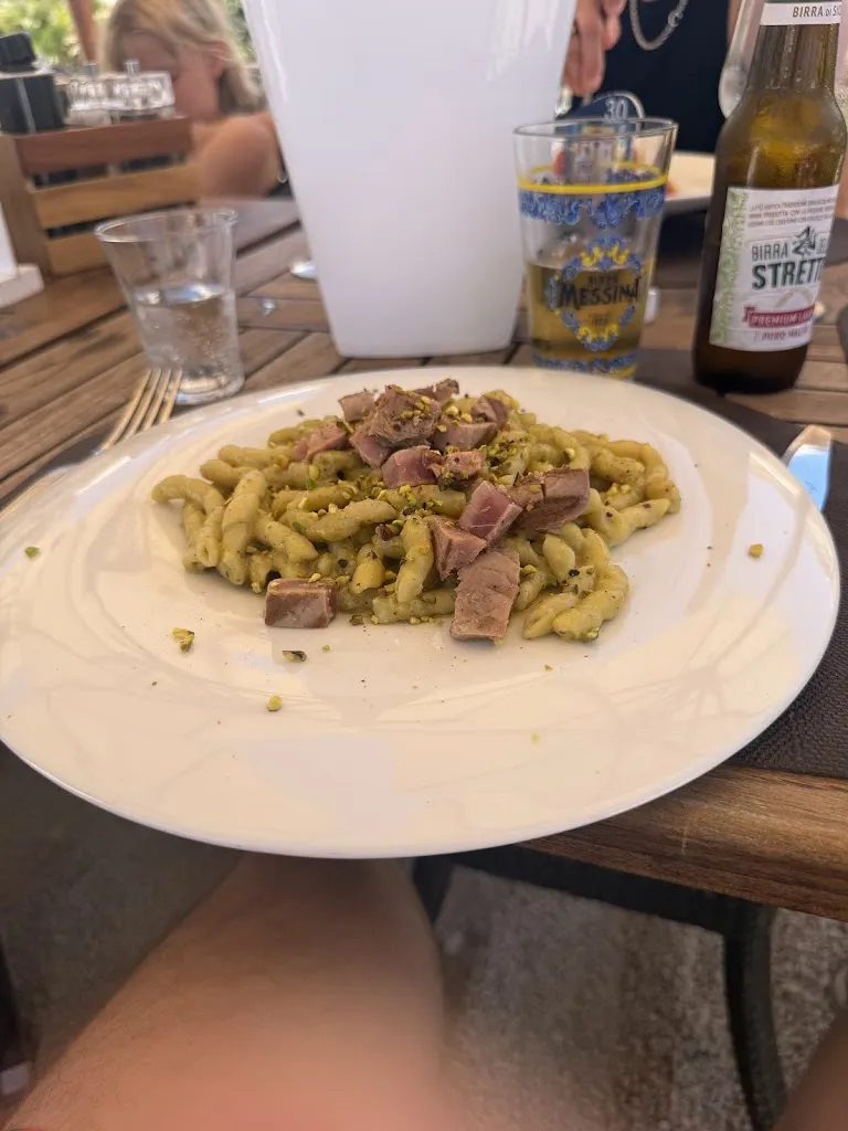 Alexei Sapsford_Dispensa Sicana_Favignana_review