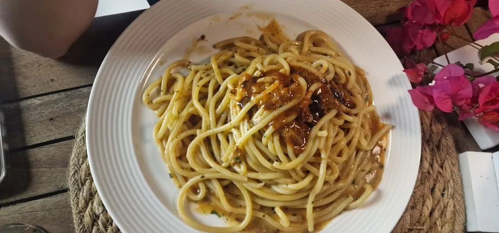 Carmelo Petronio_Dispensa Sicana_Favignana_review