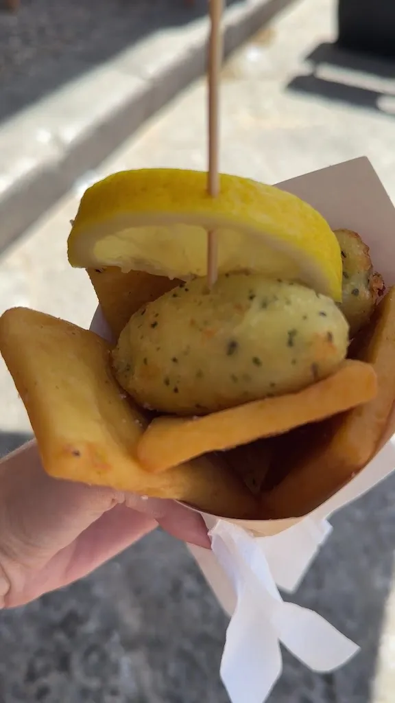 Santi E Marinai_Favignana_slider_image_2