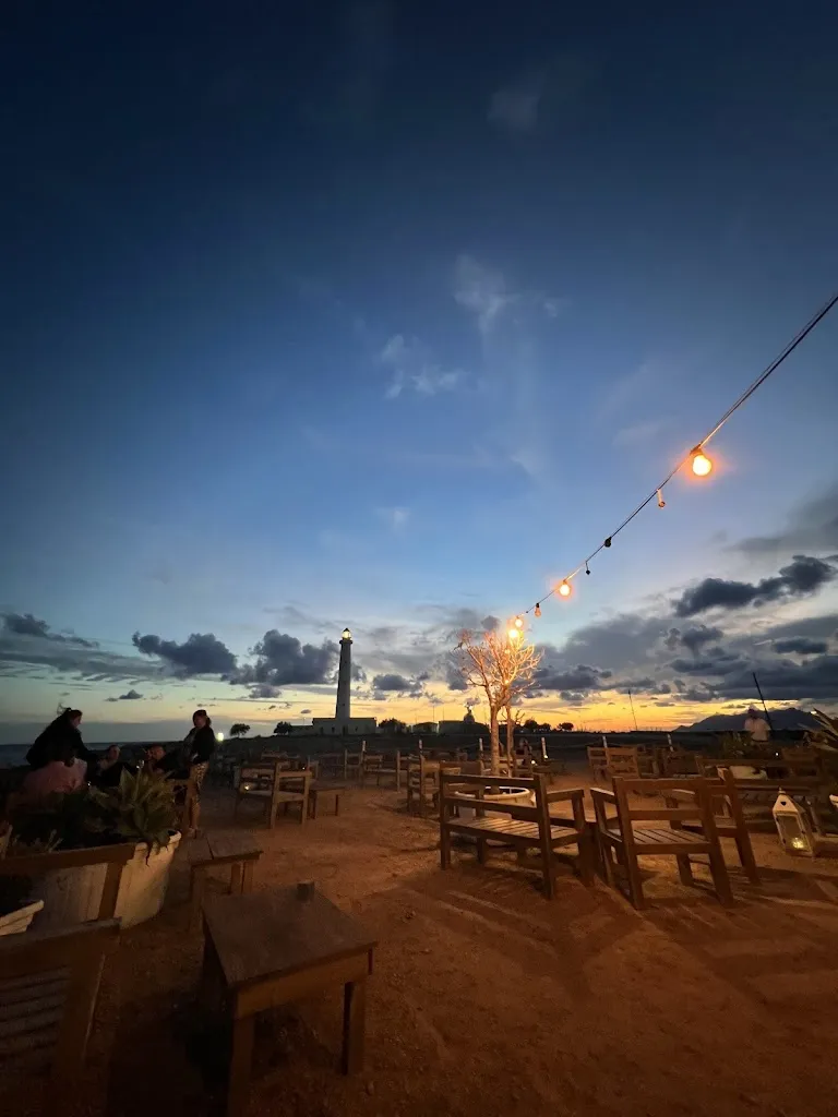 Silvia Lucia Sampugnaro_Baia del Faro_Favignana_review