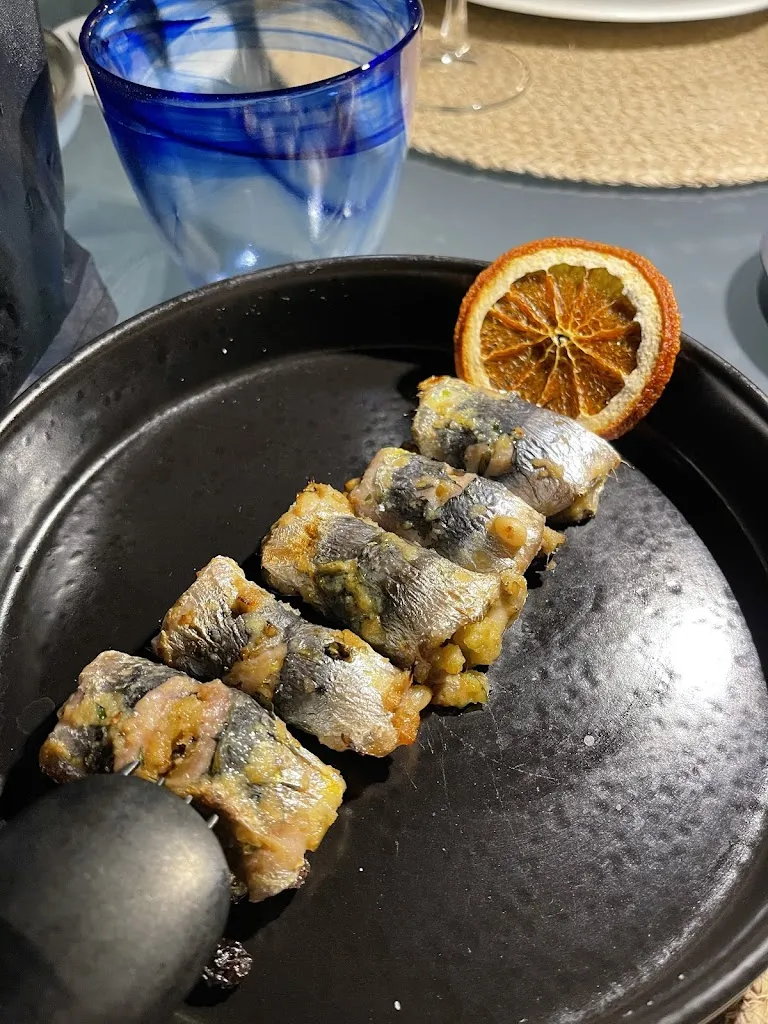 Tata Pakahontas_La Porta Sul Mare_Favignana_review