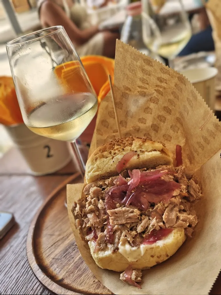 Kebabberia di tonno_Favignana_slider_image_3