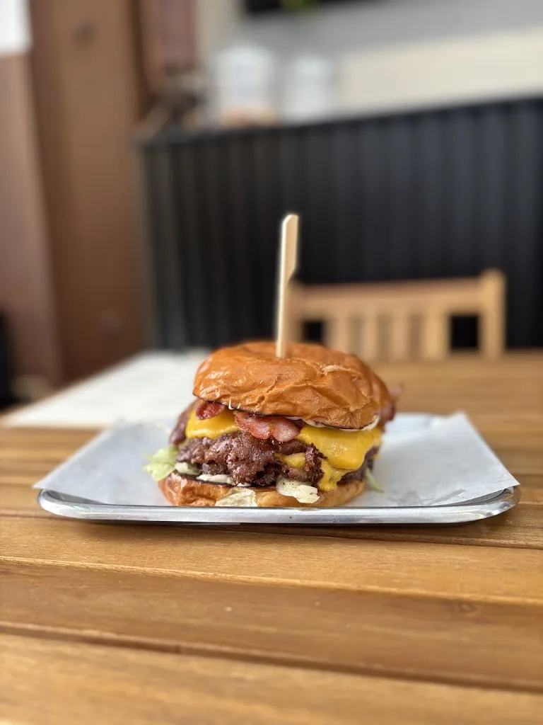 M J_Vespucci Lab_Favignana_recensione