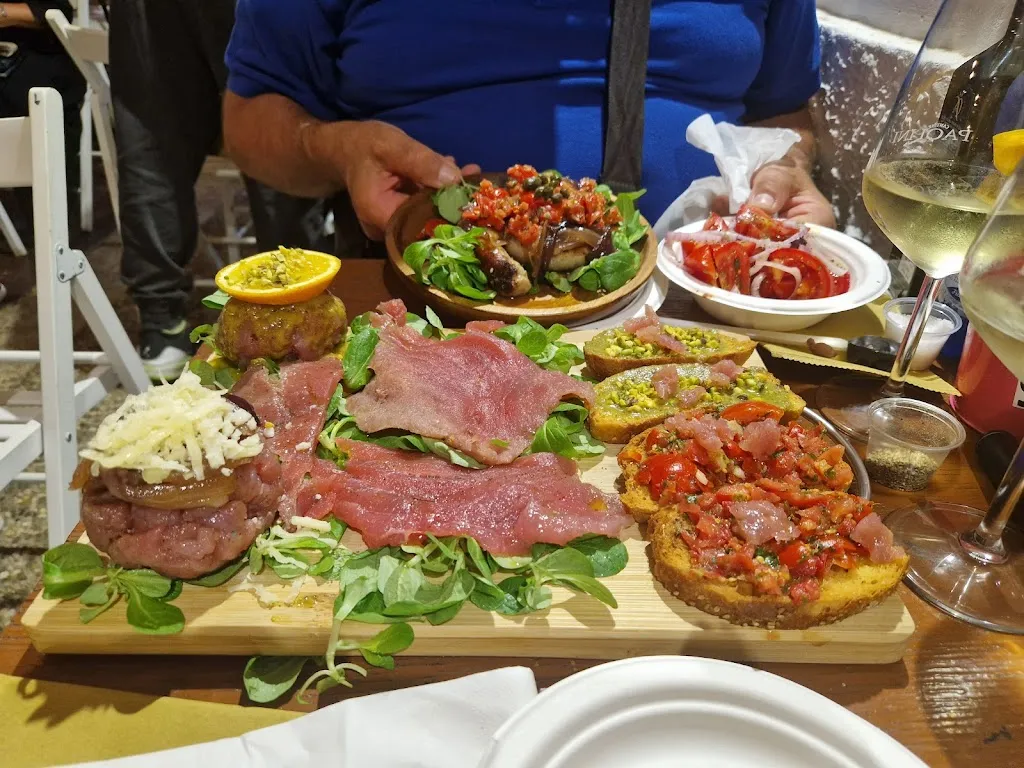 MACELLERIA DI TONNO restaurant in Favignana