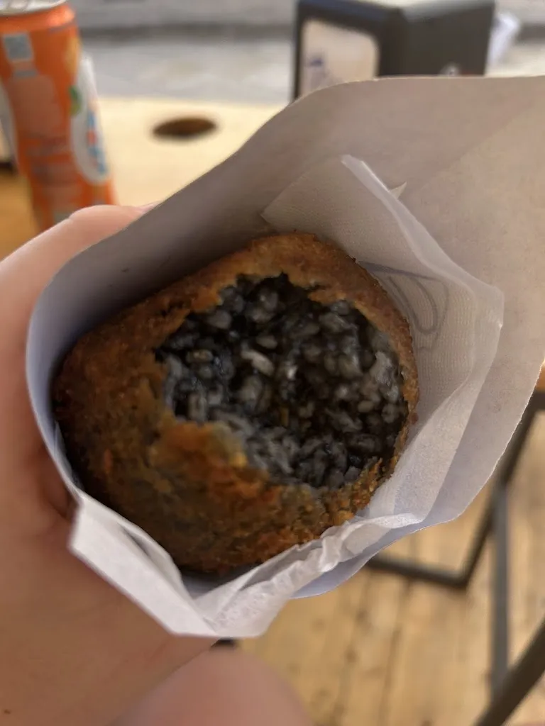 Alicja Kowalska_U Coppu Friggitoria_Favignana_recensione