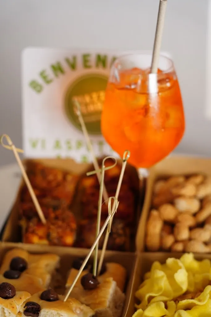 Piazza Florio - Favignana_Favignana_slider_image_3