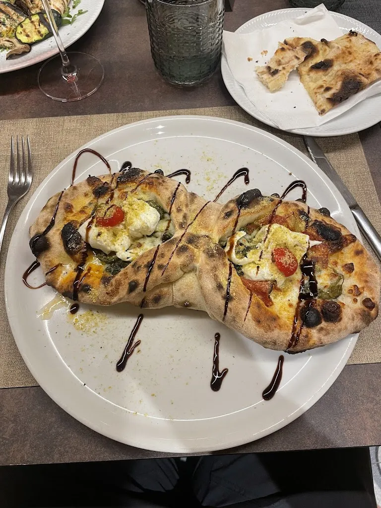 Bradford Reller_Baglio Tramontana_Gangi_review