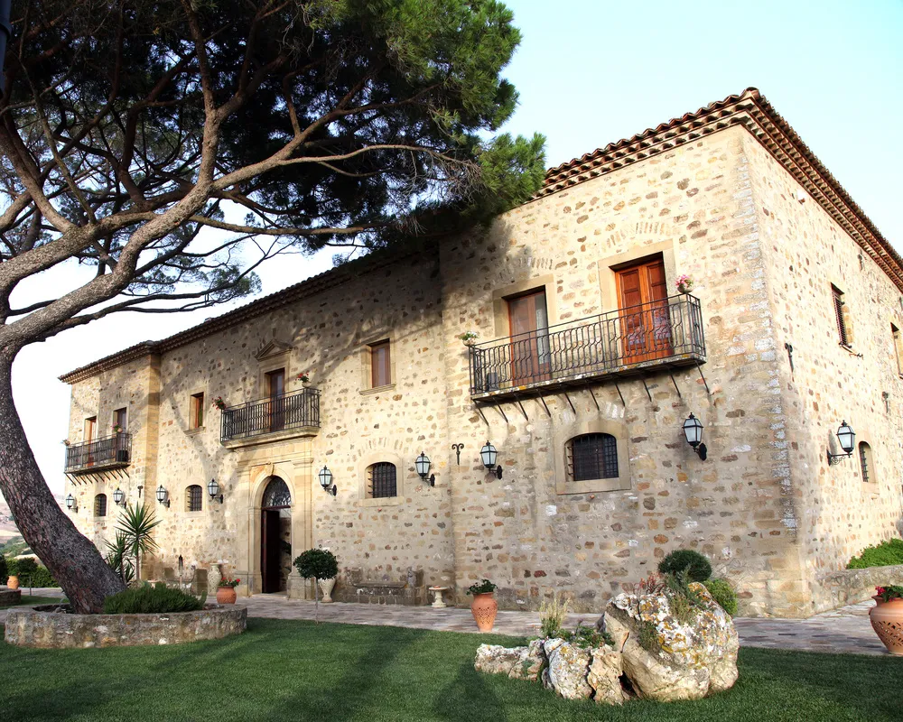 Casale Nocito_Gangi_slider_image_1