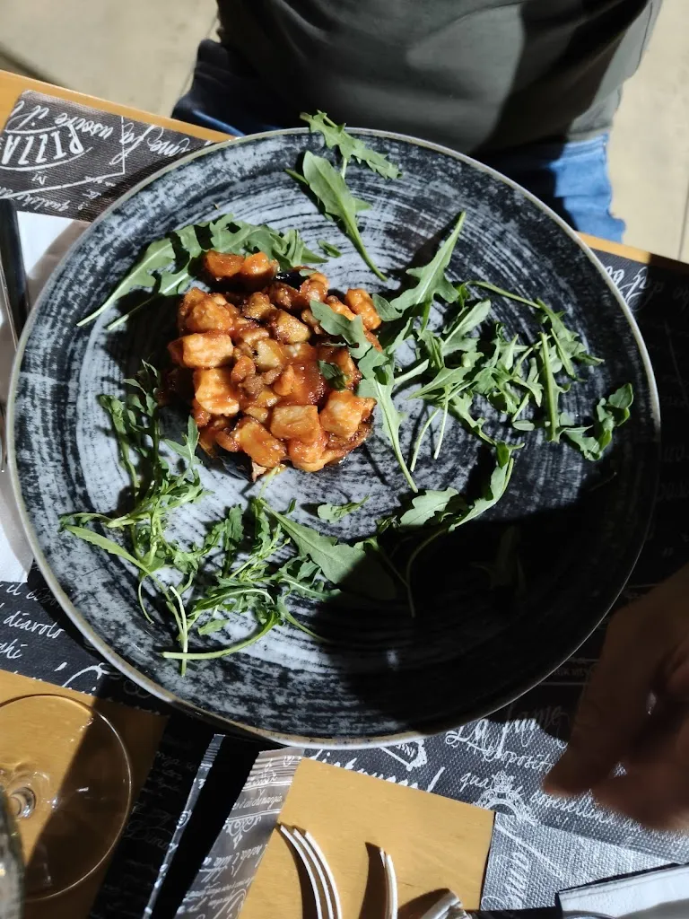 Elisabetta Attinasi_Divino Ristorante Pizzeria_Gangi_review