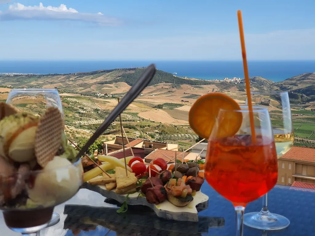 Trattoria Pizzeria B&b Montemare_Giardina Gallotti_slider_image_2