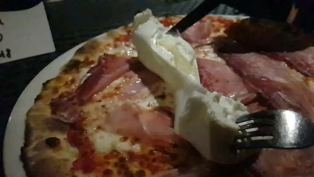 Old River Pub di Cataldi Angela & C. SAS_Gravina in Puglia_slider_image_2