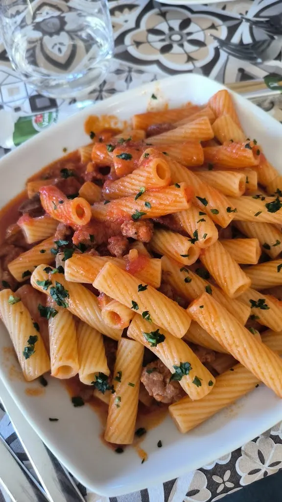 Max Valenti_La Perla Del Borgo_Geraci Siculo_review