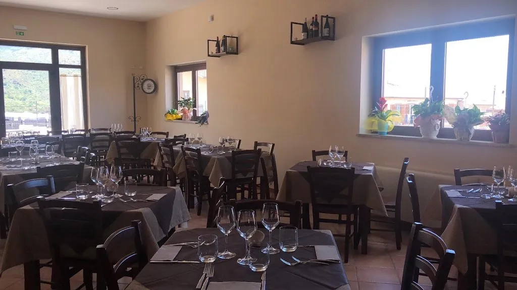 La Perla Del Borgo restaurant in Geraci Siculo