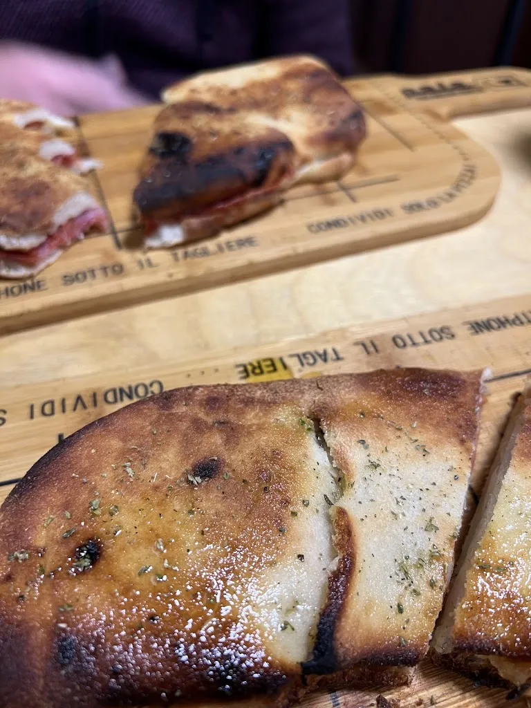 Lainey Cameron_Alla Vucciria risto-pub_Geraci Siculo_review