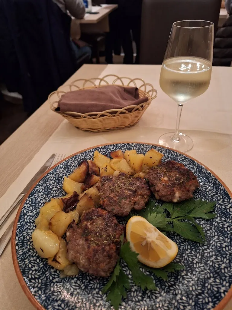 Ionut Sendroiu_Trattoria San Giovanni_Gela_review