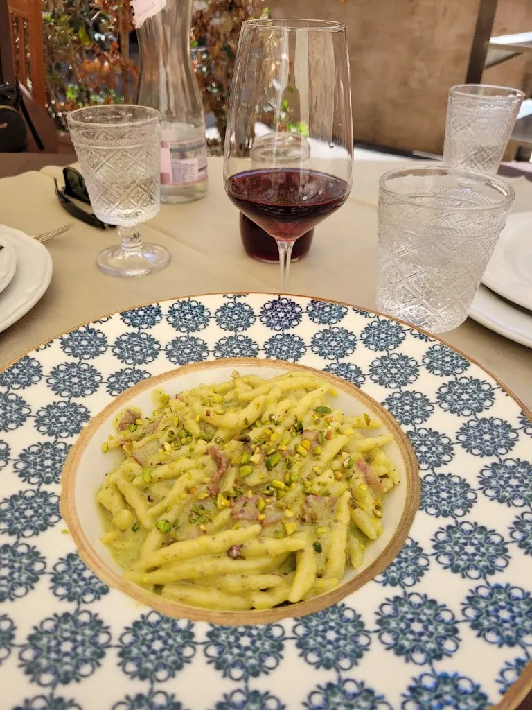 Mina Tahajody_Trattoria San Giovanni_Gela_review