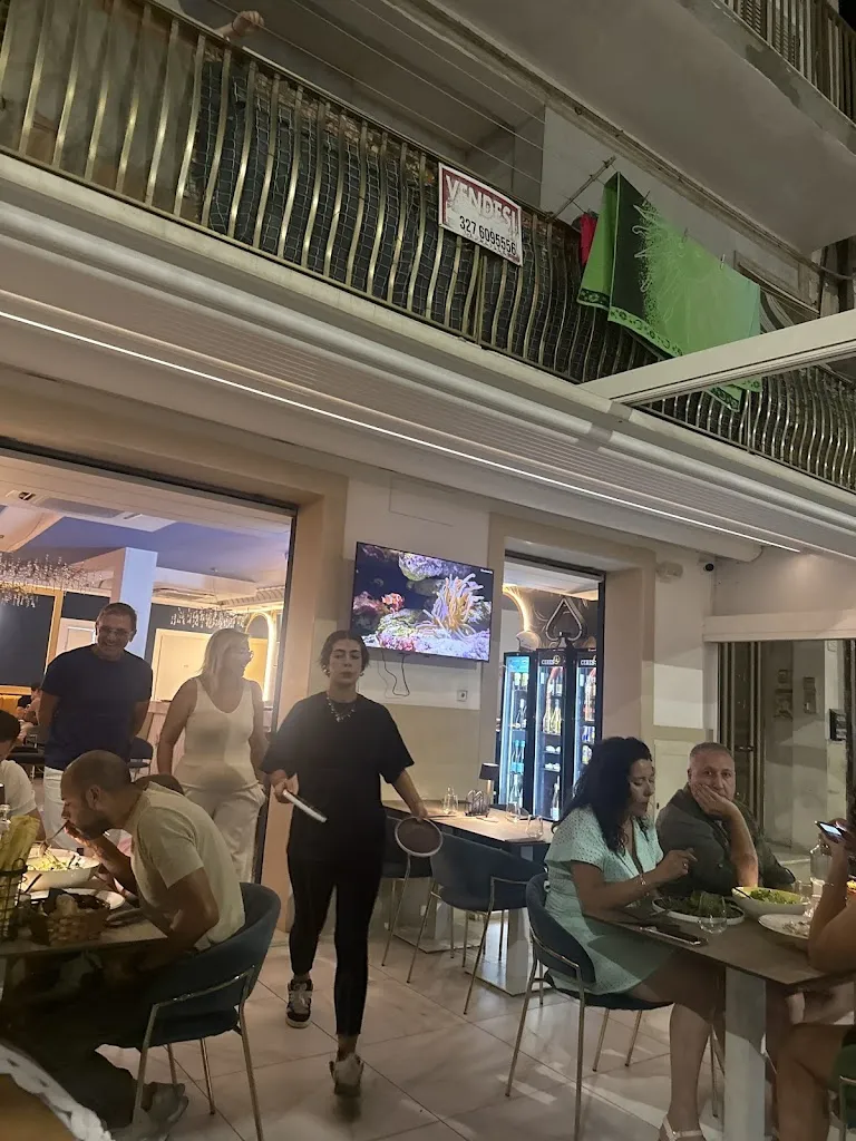 Cesar Velez_Gattopardo_Gela_review