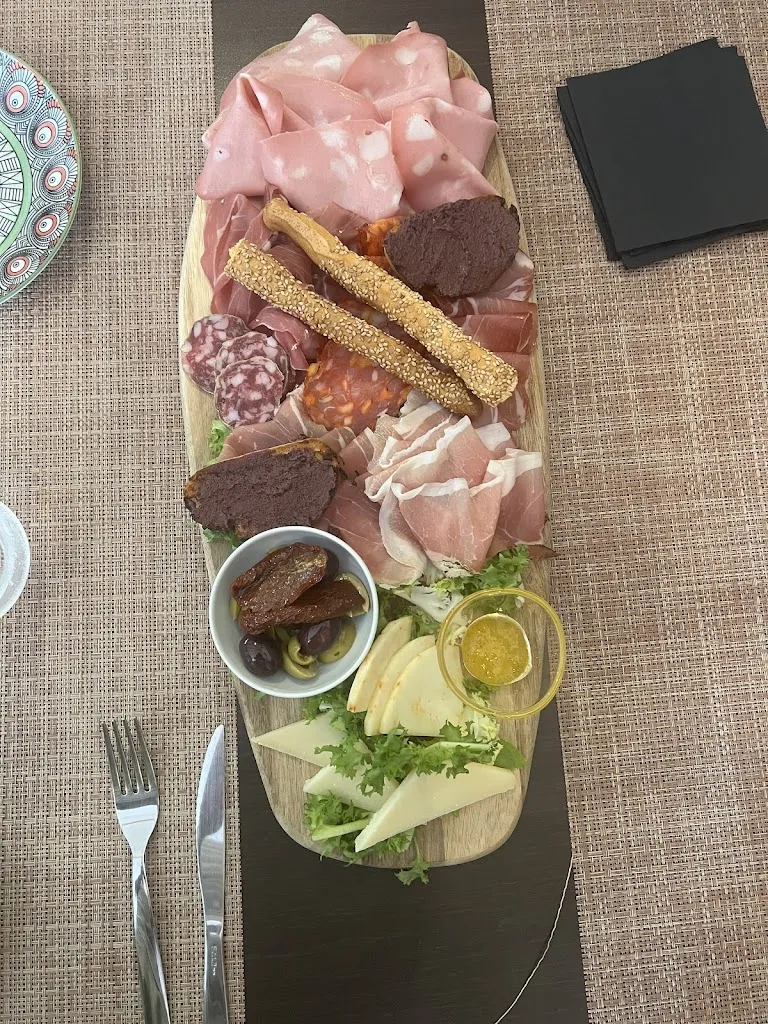 eric nolmans_A Prosciutteria_Gela_review