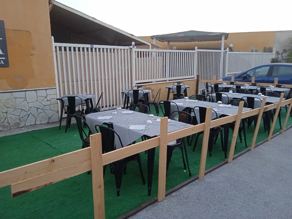 Antonella Di Caro_Midrea_Gela_review