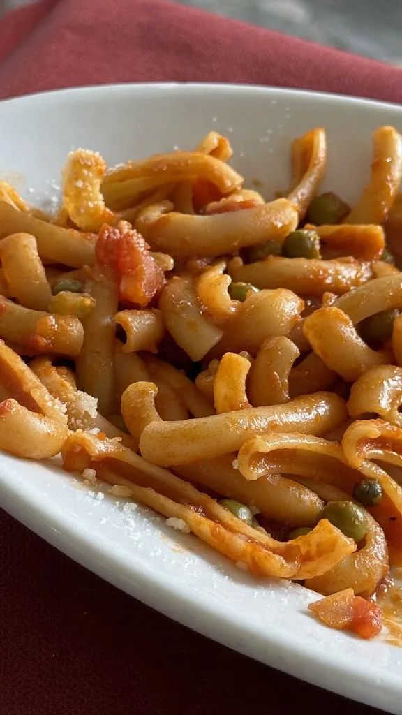 Meridiana restaurant in Giammoro