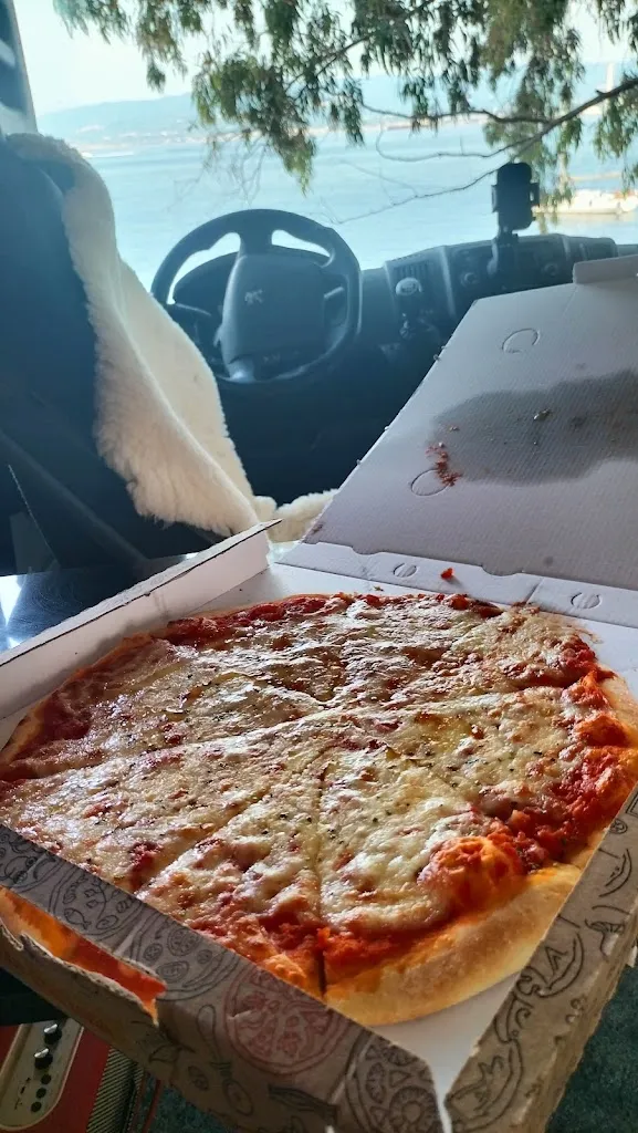 Sandor_Sfizi e Delizie - Pizzeria e Polli allo spiedo_Giammoro_review