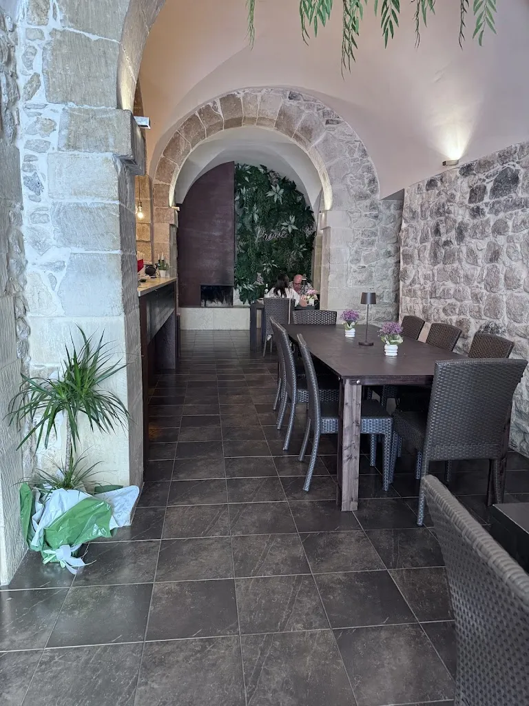Privé numero 5 restaurant in Giarratana