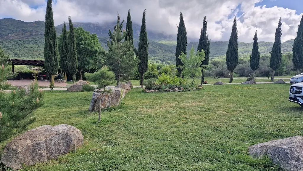 Vanessa Scinia_Casale Valle Agnese_Godrano_review