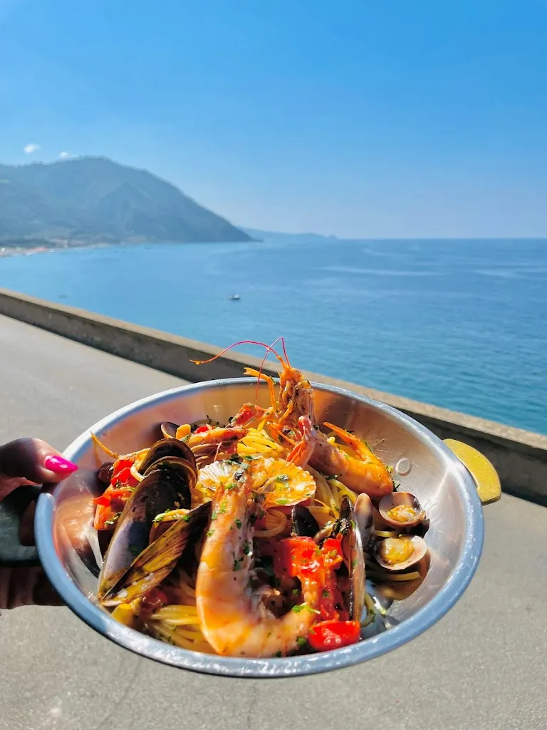 Lounge Bar trattoria il canape'_Gioiosa Marea_slider_image_3