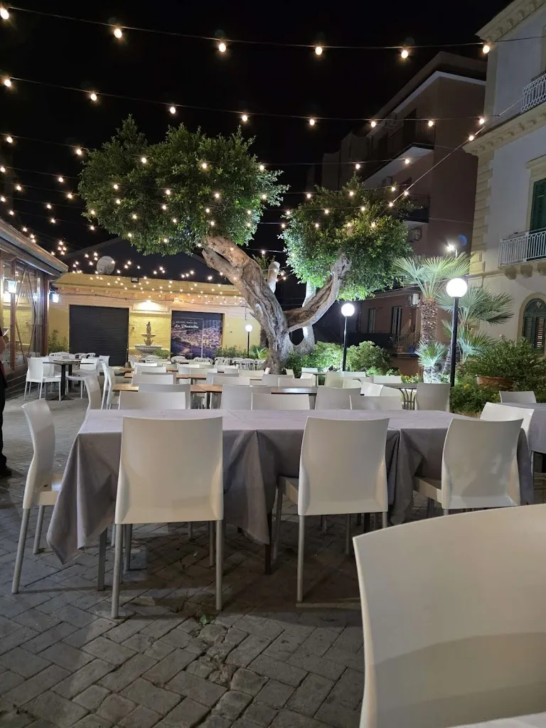 La Piazzetta_Gioiosa Marea_slider_image_3