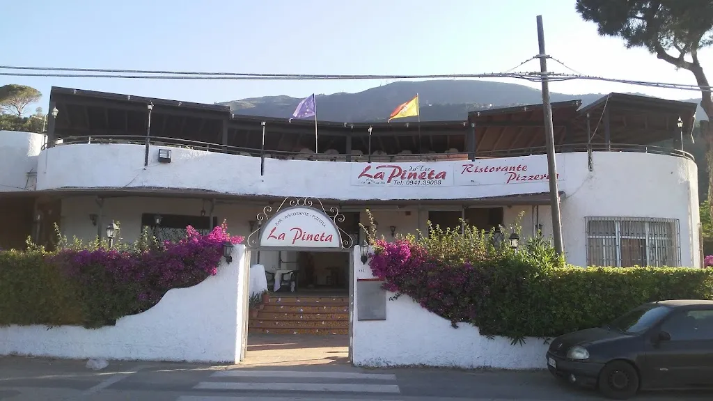 Ristorante La Pineta restaurant in Gioiosa Marea