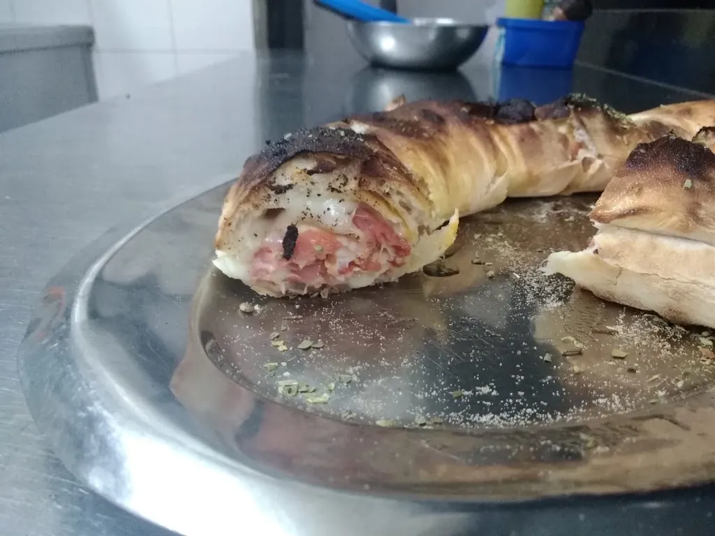 La pizzeria_Gioiosa Marea_slider_image_3