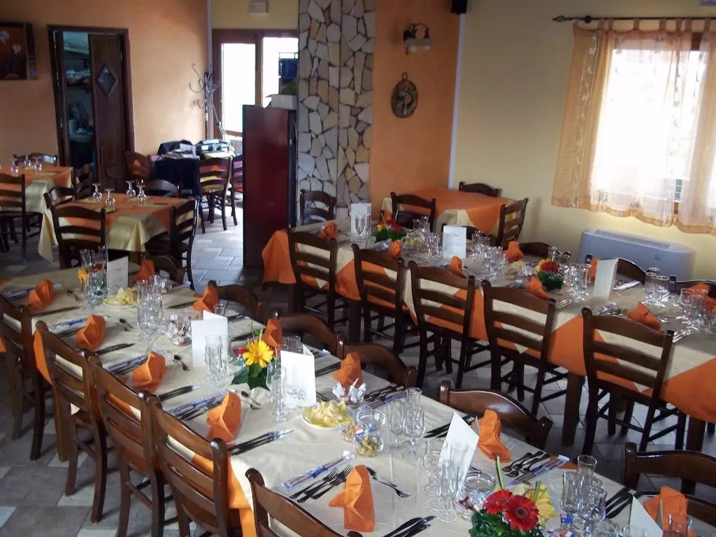 Ristorante - Pizzeria Bar La Villa_Gratteri_slider_image_1