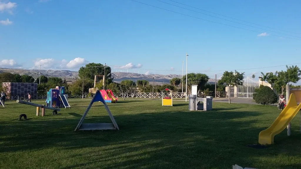 Etienne Ellul_Agriturismo Valle dei Margi Srl_Grammichele_recensione