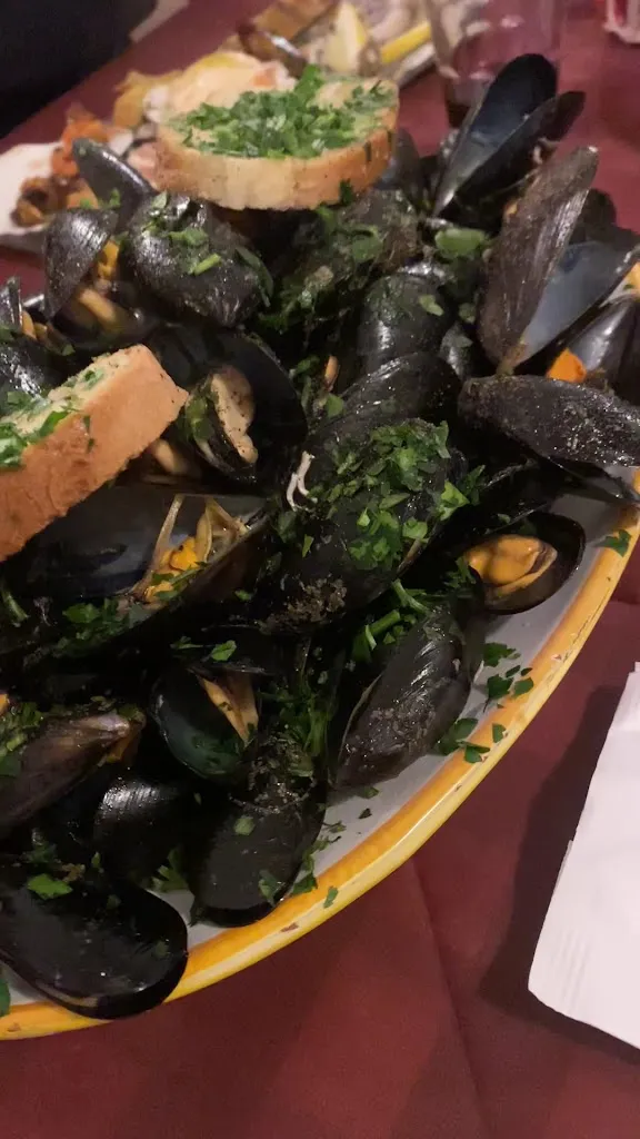 Osteria “A Me Casa” restaurant in Guidomandri Marina