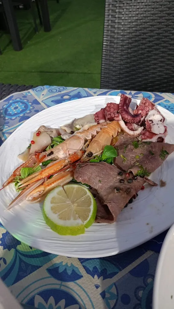 Filippo Scuderi_Ristopescheria I SAPORI DEL MARE_Guidomandri Marina_review