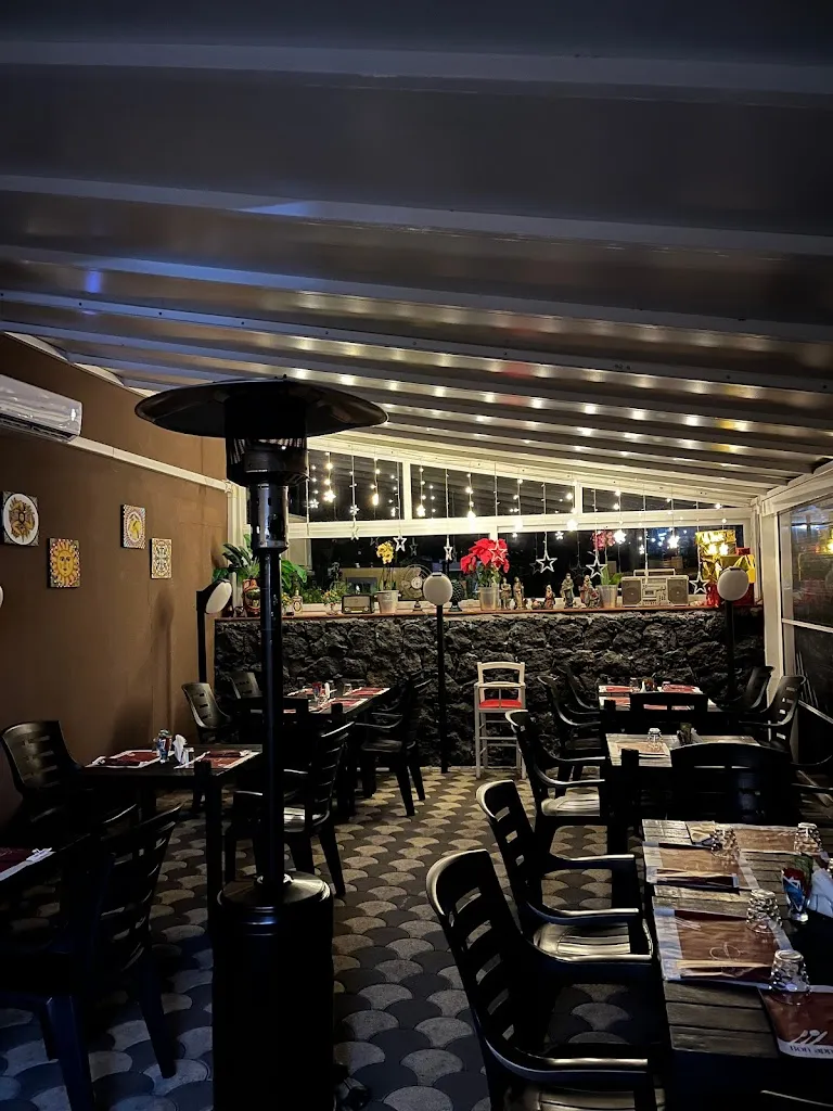 Vulcano Etna Pub restaurant in Giarre