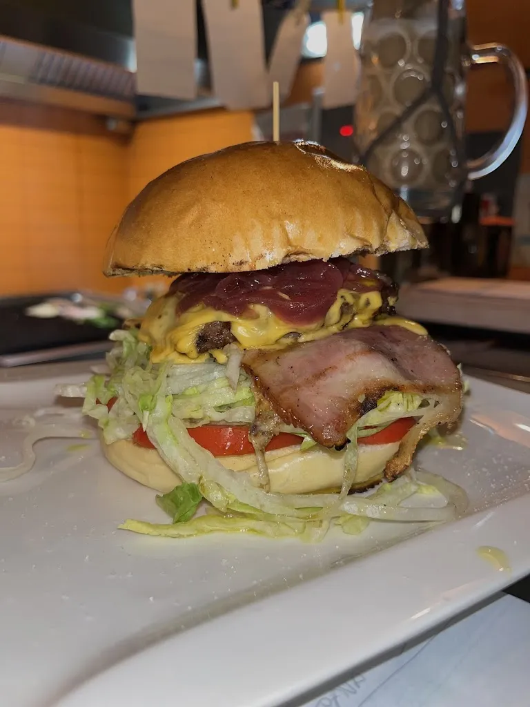 Vulcano Etna Pub_Giarre_slider_image_3