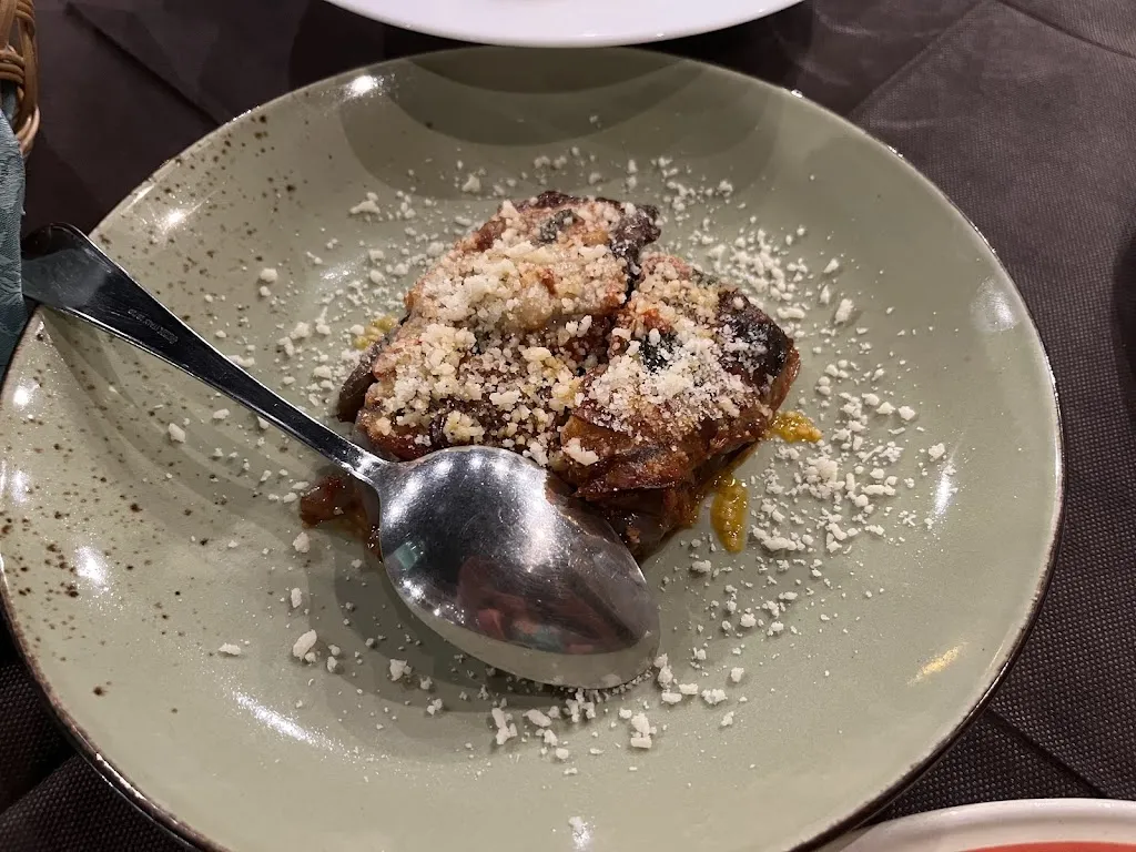 Myint Zu_Novecento_Giarre_review