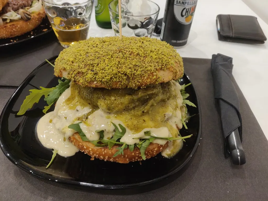 Alessandro_NONNA BURMELA HAMBURGHERIA DESY WHITE_Giarre_review