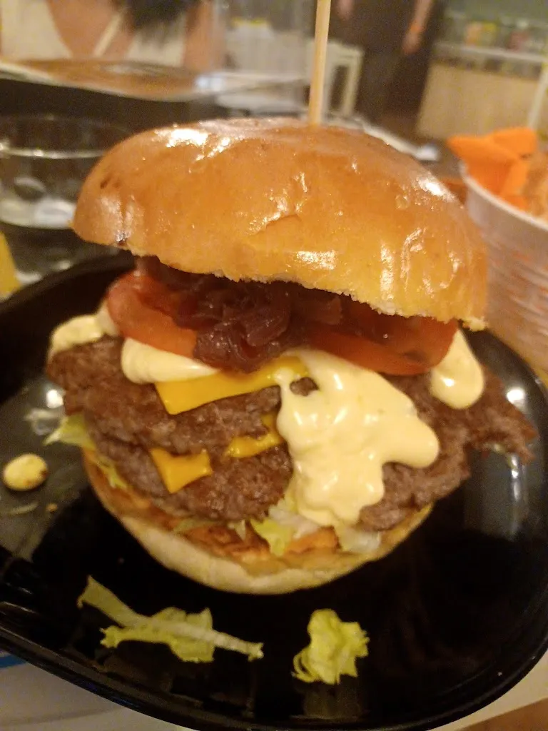 Enea messina_NONNA BURMELA HAMBURGHERIA DESY WHITE_Giarre_review